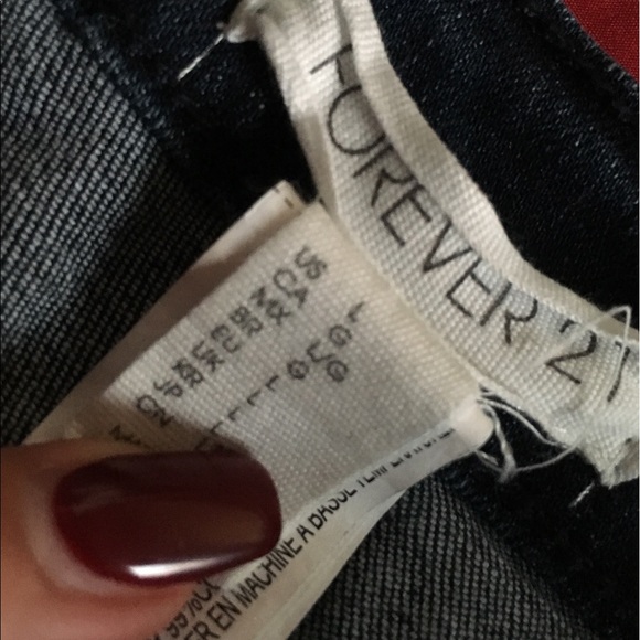 High waisted forever 21 denim shorts - Picture 3 of 4